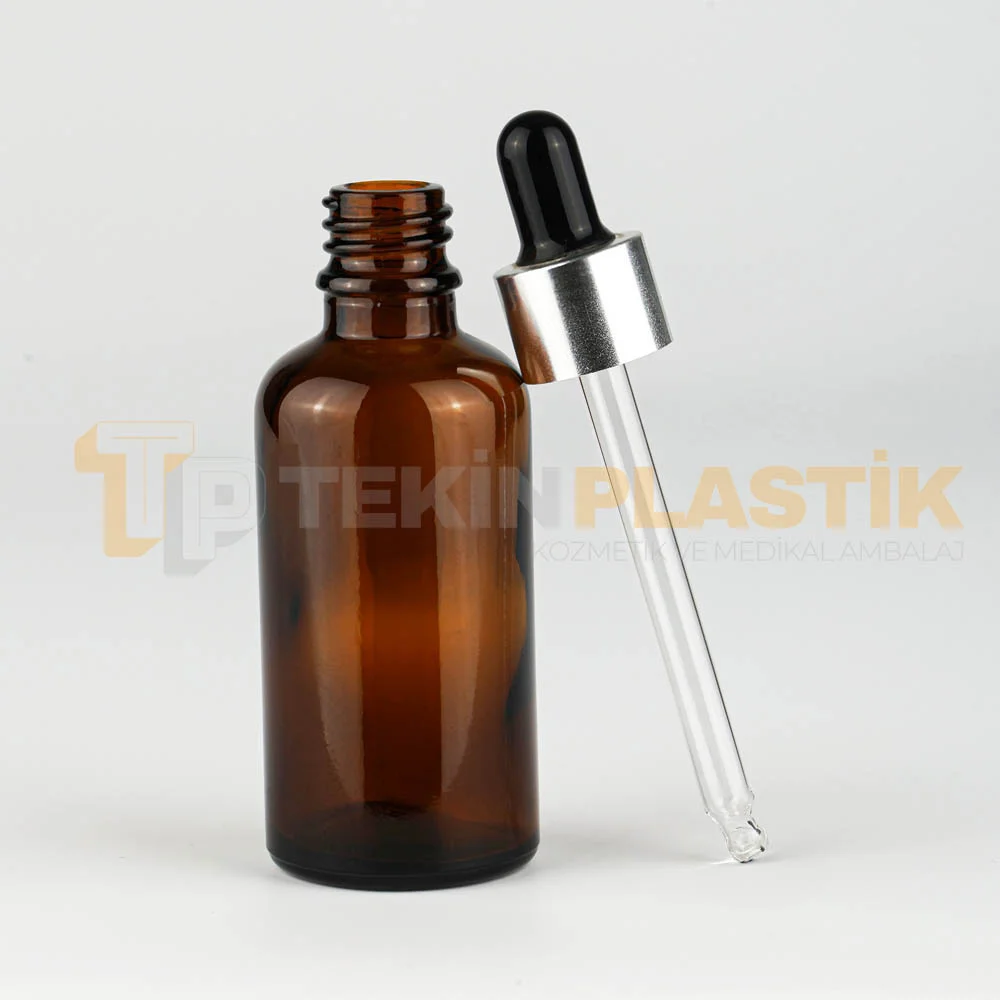 50 ML Amber Renk Toptan Cam Damlalıklı Dropper Şişe Metal Gümüş Siyah Başlıklı 50 ML Amber Renk Toptan Cam Damlalıklı Dropper Şişe Metal Gümüş Siyah Başlıklı