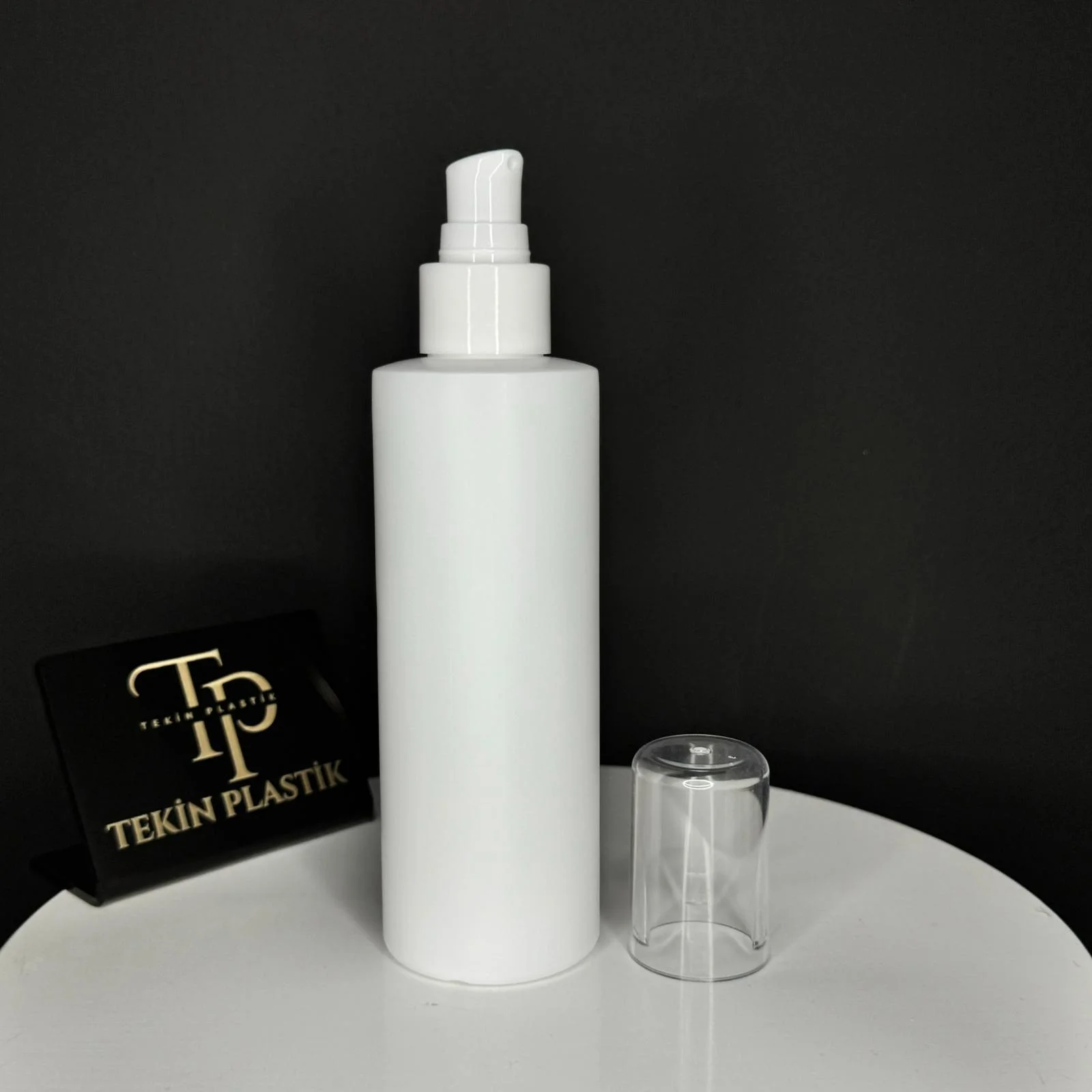 200 ml Beyaz Plastik Şişe Kristal Kapaklı Losyon Pompalı