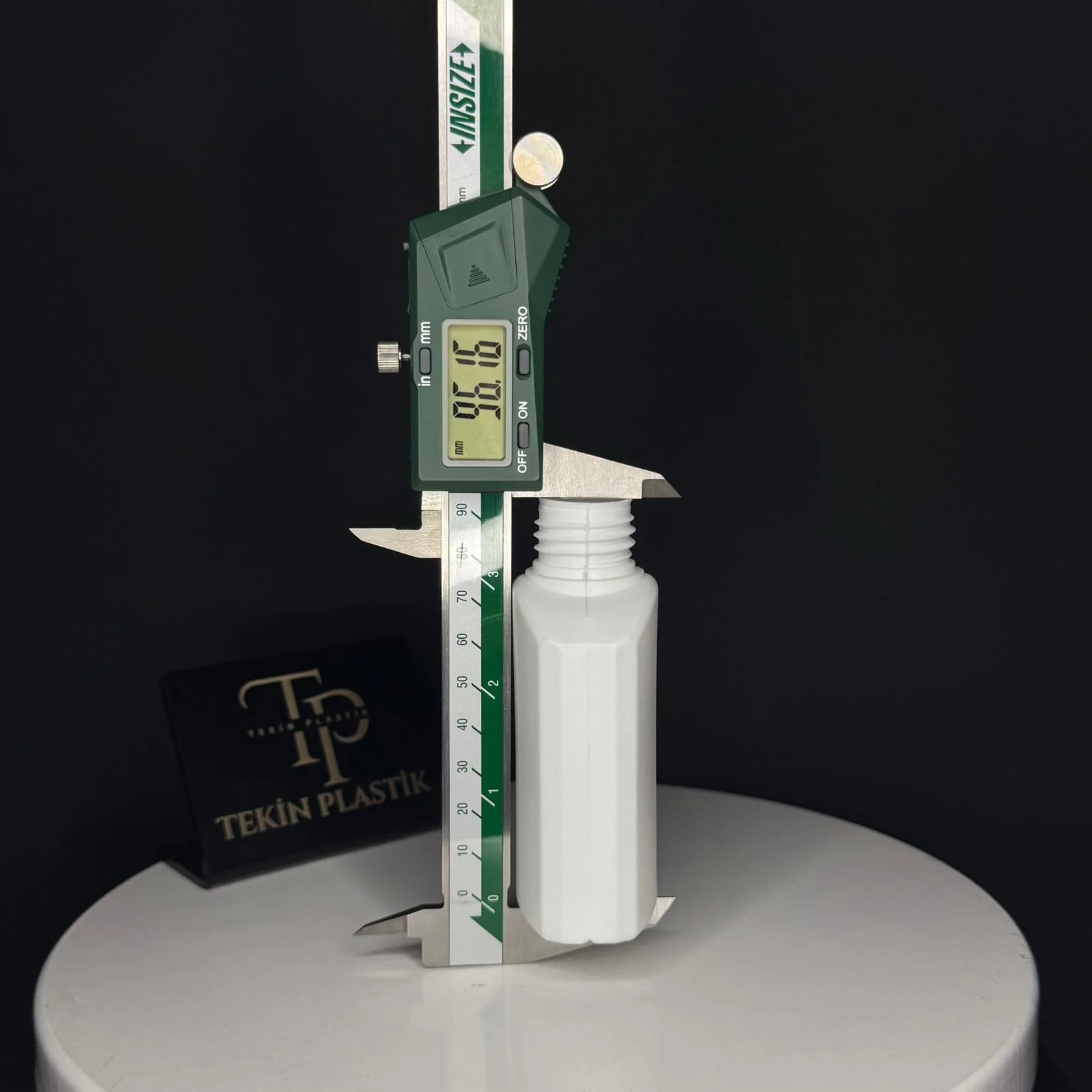 100 ML Beyaz Yassı Plastik Şişe - Plastik Kapaklı Losyon Pompalı 100 ML Beyaz Yassı Plastik Şişe - Plastik Kapaklı Losyon Pompalı