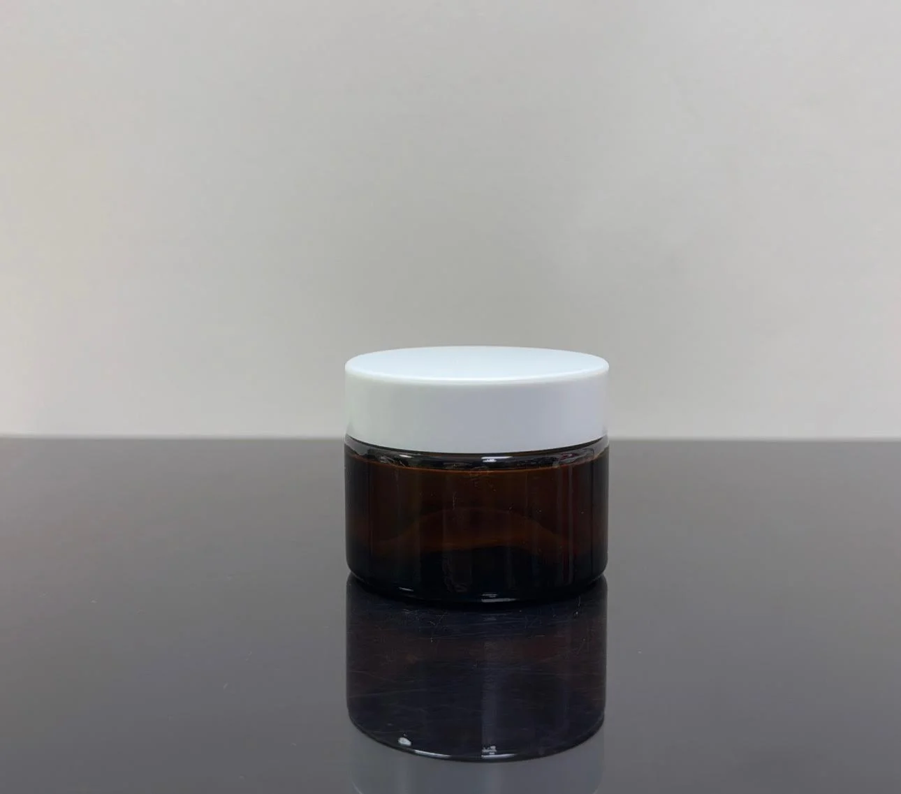 50 ml Amber Cam Krem Kavanozu Beyaz Kapaklı Tıpalı 50 ml Amber Cam Krem Kavanozu Beyaz Kapaklı Tıpalı