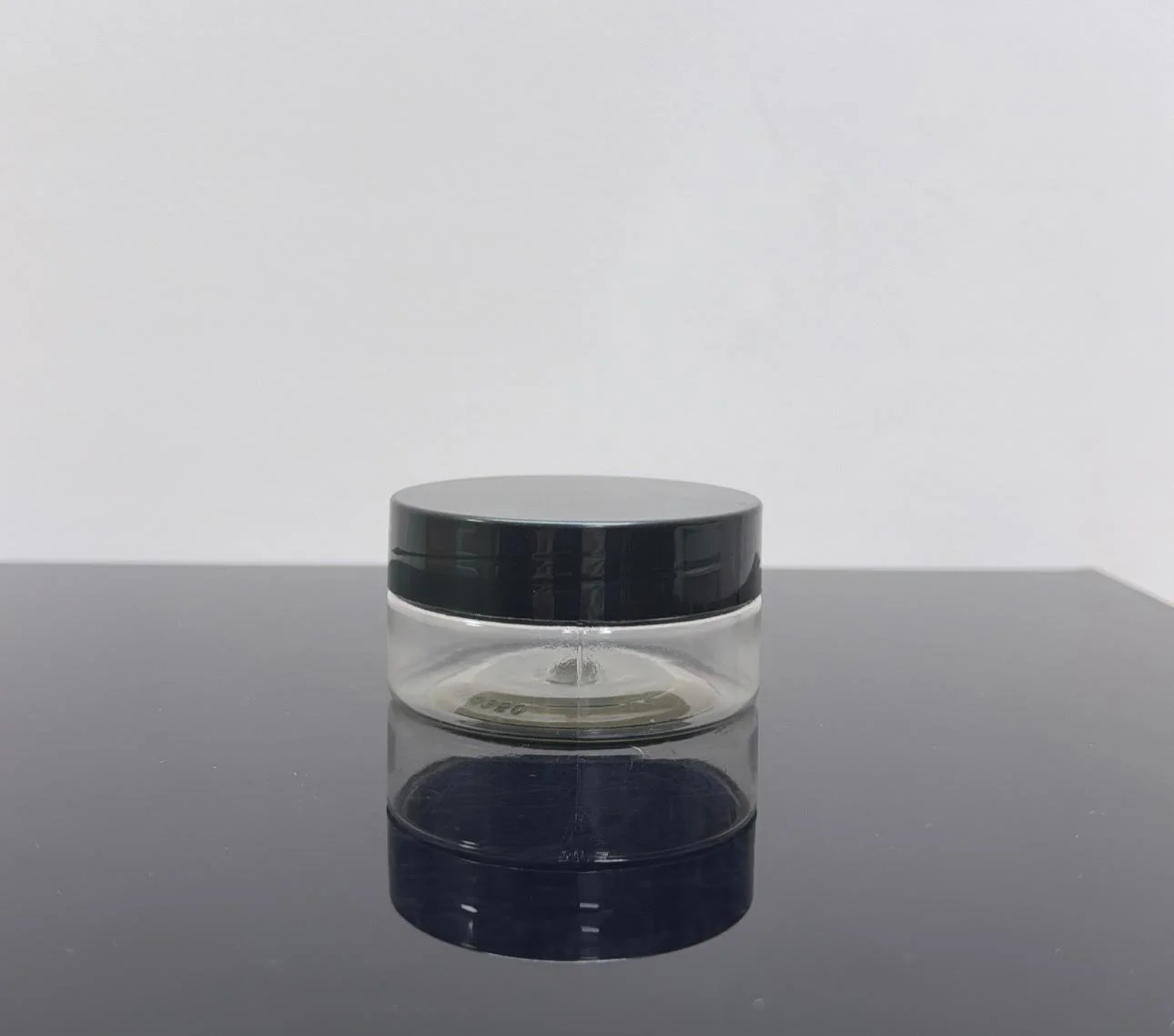 50 ml Şeffaf Pet Krem Kavanozu Siyah Kapaklı 50 ml Şeffaf Pet Krem Kavanozu Siyah Kapaklı