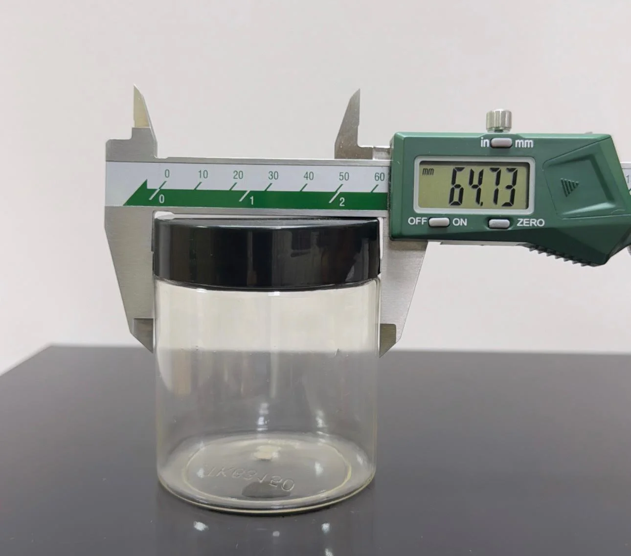 150 ml Şeffaf Pet Krem Kavanozu Siyah Kapaklı Tıpalı 150 ml Şeffaf Pet Krem Kavanozu Siyah Kapaklı Tıpalı
