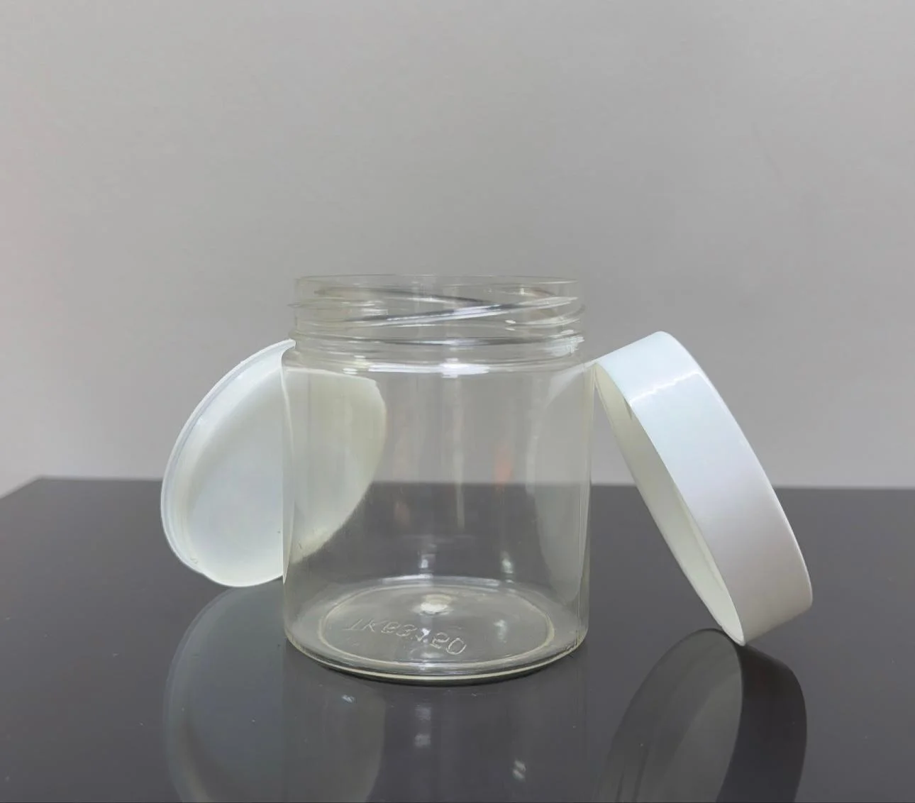 150 ml Şeffaf Pet Krem Kavanozu Beyaz Kapaklı Tıpalı 150 ml Şeffaf Pet Krem Kavanozu Beyaz Kapaklı Tıpalı