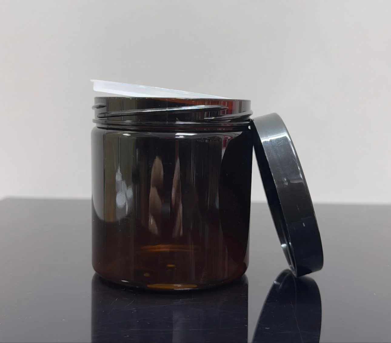 250 ml Amber Pet Krem Kavanozu Siyah Kapaklı Tıpalı 250 ml Amber Pet Krem Kavanozu Siyah Kapaklı Tıpalı