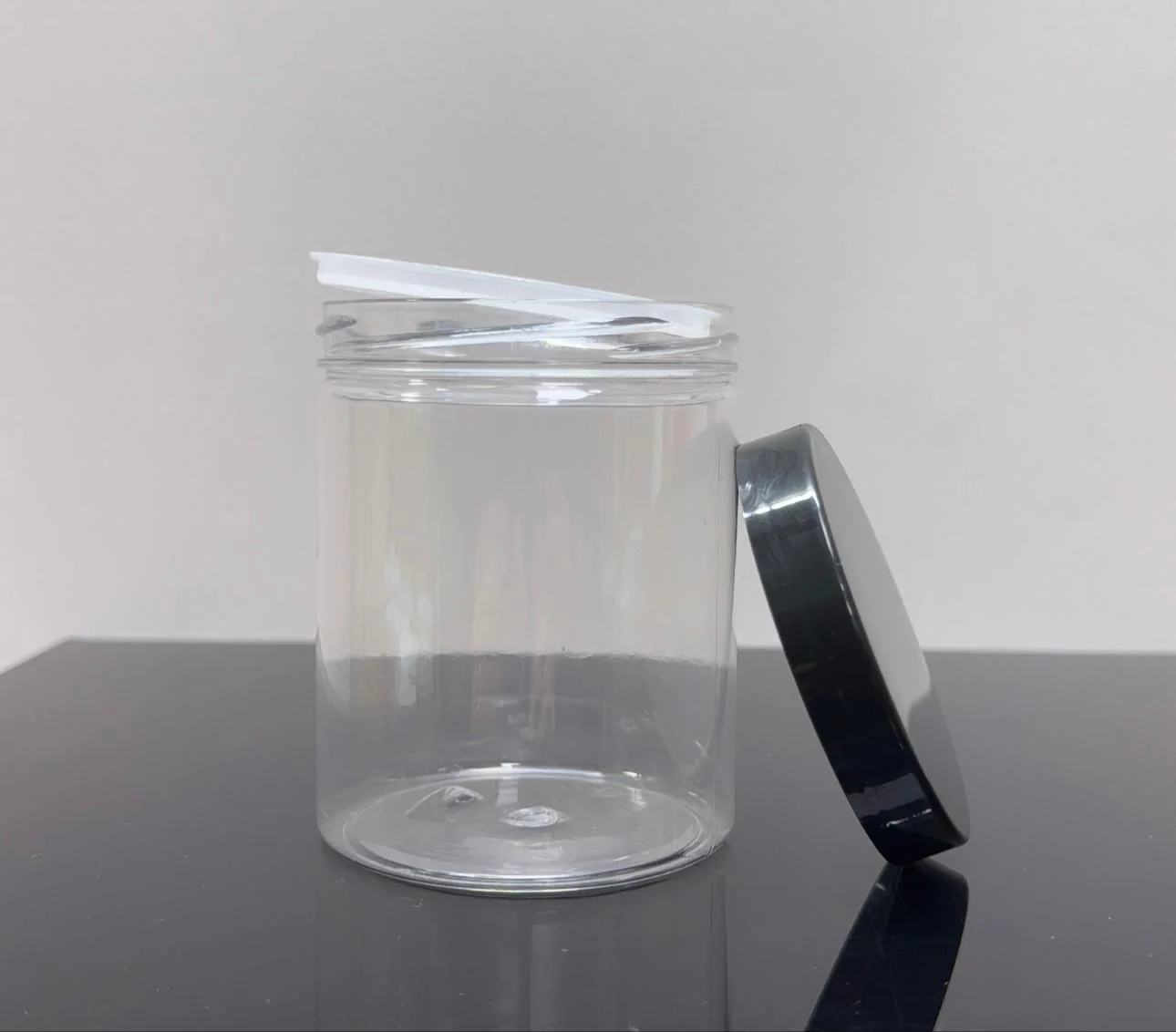 300 ml Şeffaf Pet Krem Kavanozu Siyah Kapaklı Tıpalı 300 ml Şeffaf Pet Krem Kavanozu Siyah Kapaklı Tıpalı