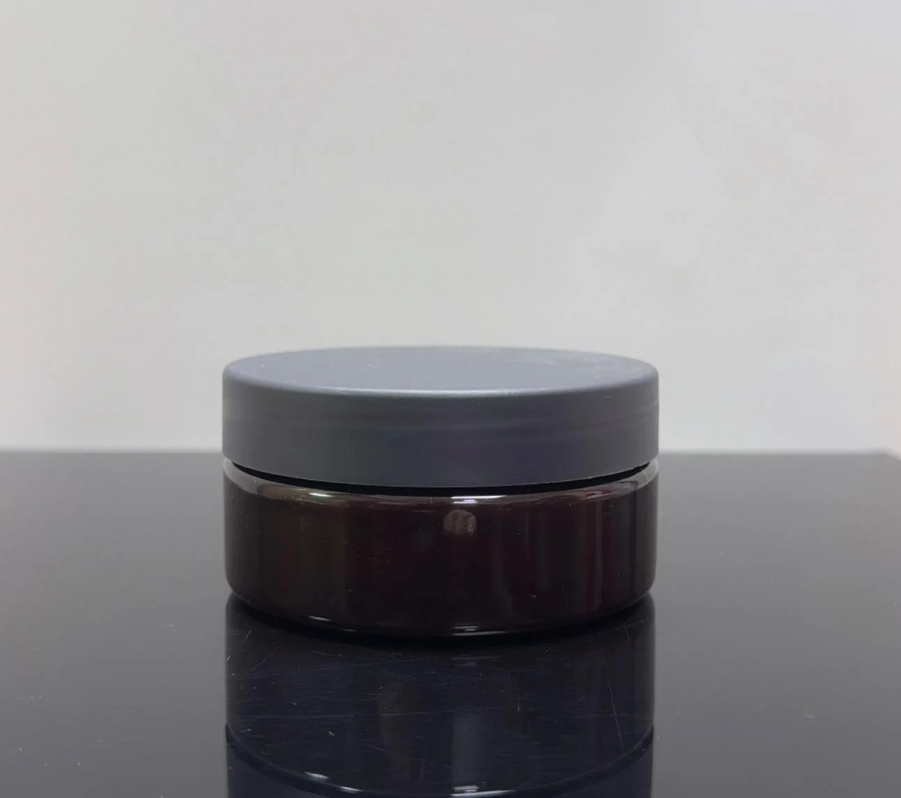 150 ml Amber Pet Krem Kavanozu Mat Siyah Kapaklı Tıpalı 150 ml Amber Pet Krem Kavanozu Mat Siyah Kapaklı Tıpalı