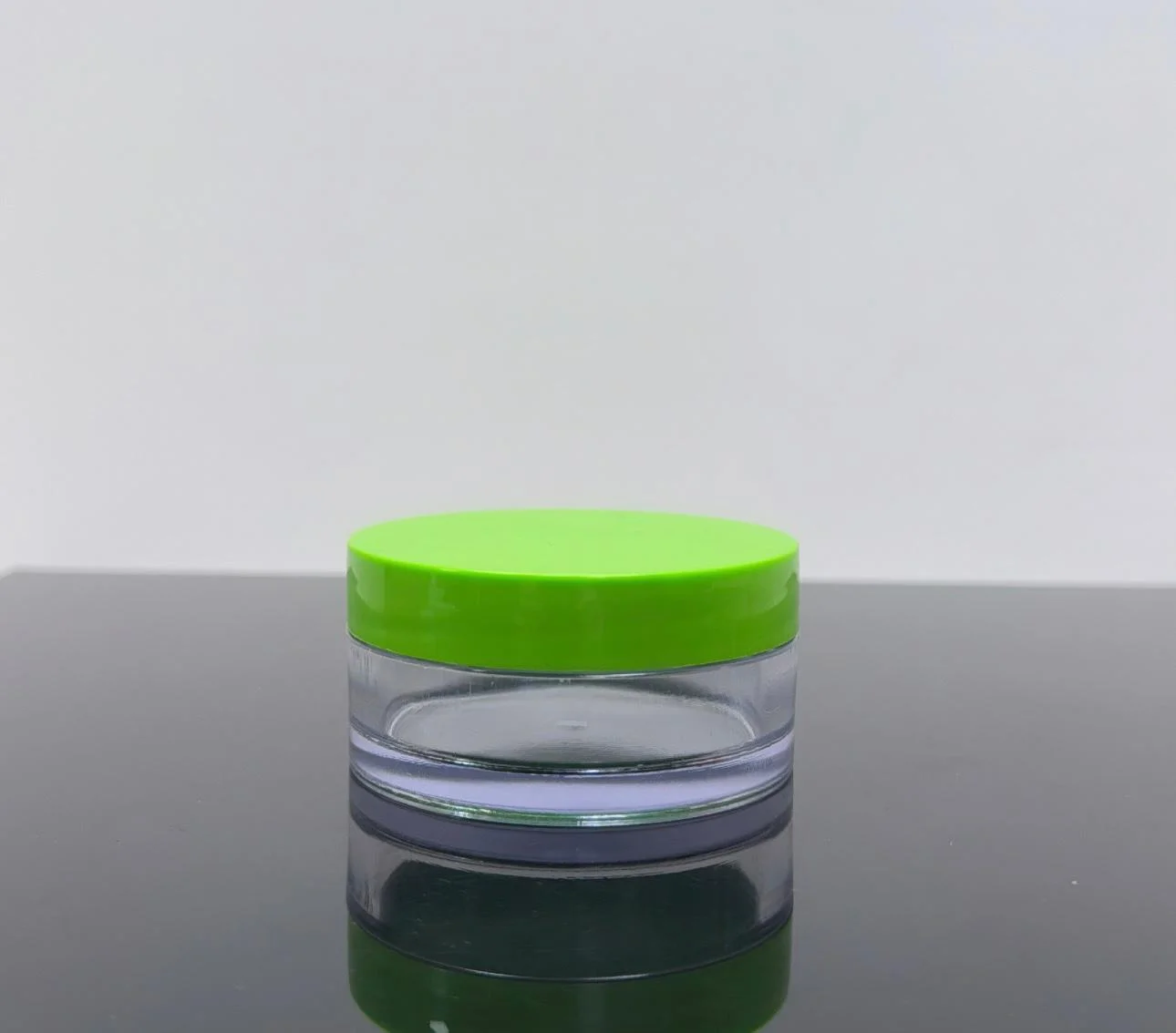 50 ml Şeffaf Yeşil Kapaklı Tıpalı Akrilik Kavanoz 50 ml Şeffaf Yeşil Kapaklı Tıpalı Akrilik Kavanoz