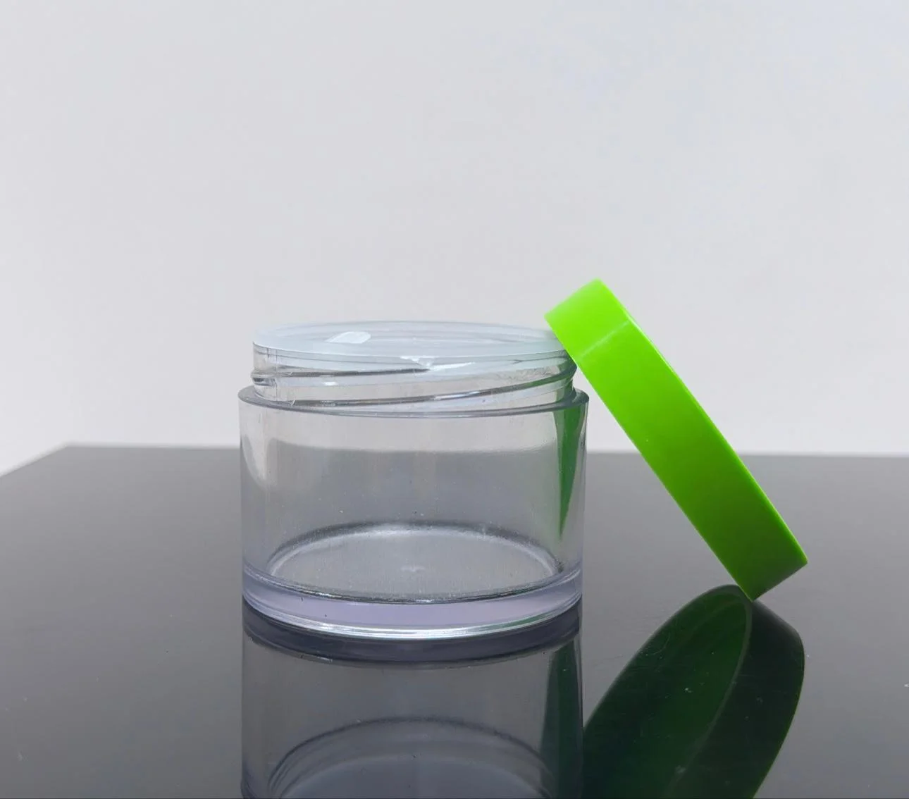 100 ml Şeffaf Yeşil Kapaklı Tıpalı Akrilik Kavanoz 100 ml Şeffaf Yeşil Kapaklı Tıpalı Akrilik Kavanoz