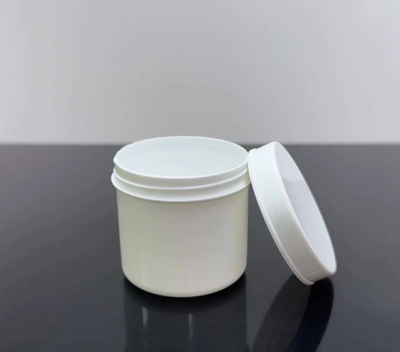 50 ml Pomat Kutu Beyaz Boş Plastik Kavanoz