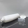 460 ml Beyaz Şampuan Şişesi Şeffaf Kapaklı 460 ml Beyaz Şampuan Şişesi Şeffaf Kapaklı