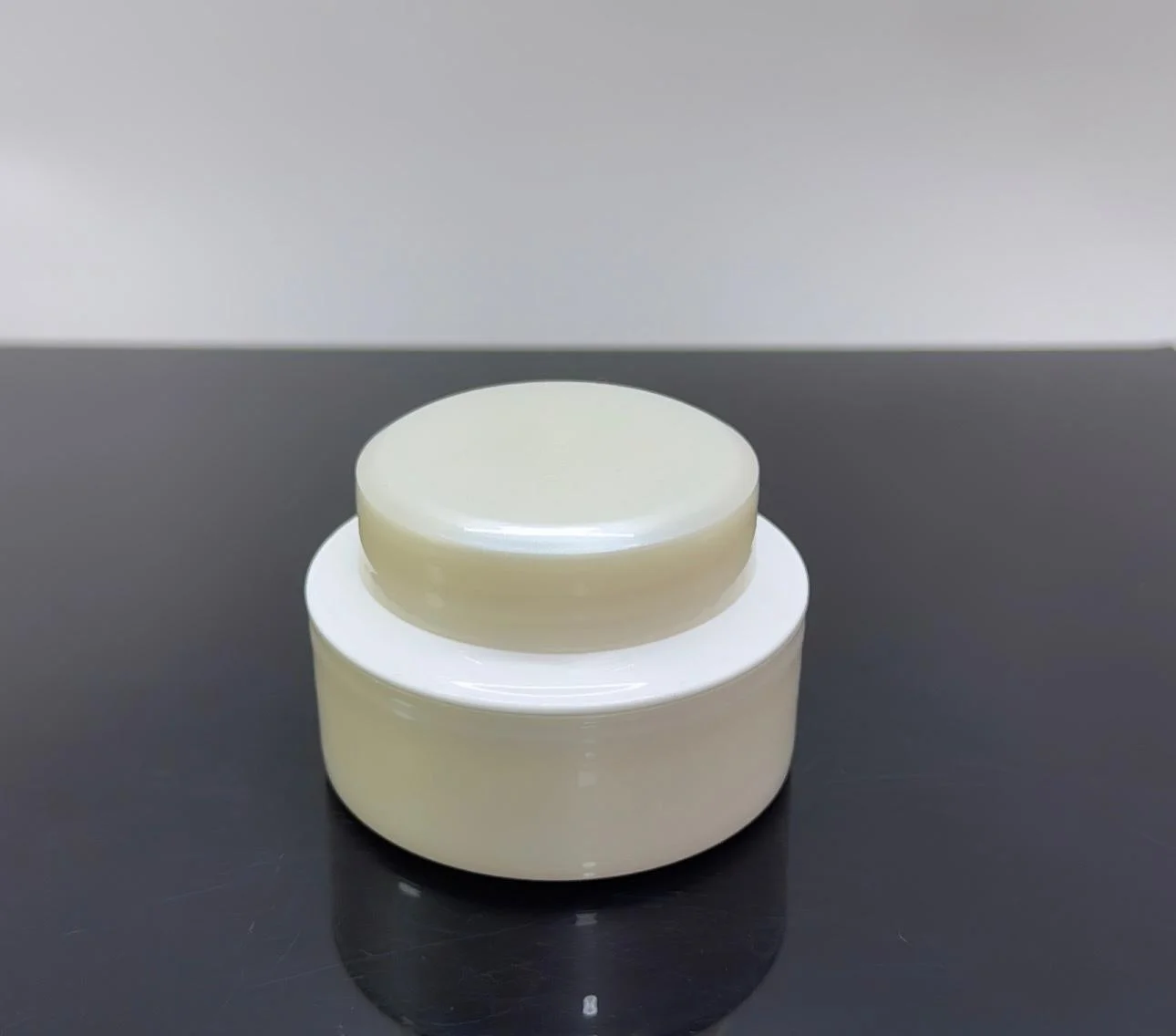 50 ml Çift Çıdarlı Tıpalı Krem Beyaz Krem Kavanozu 50 ml Çift Çıdarlı Tıpalı Krem Beyaz Krem Kavanozu