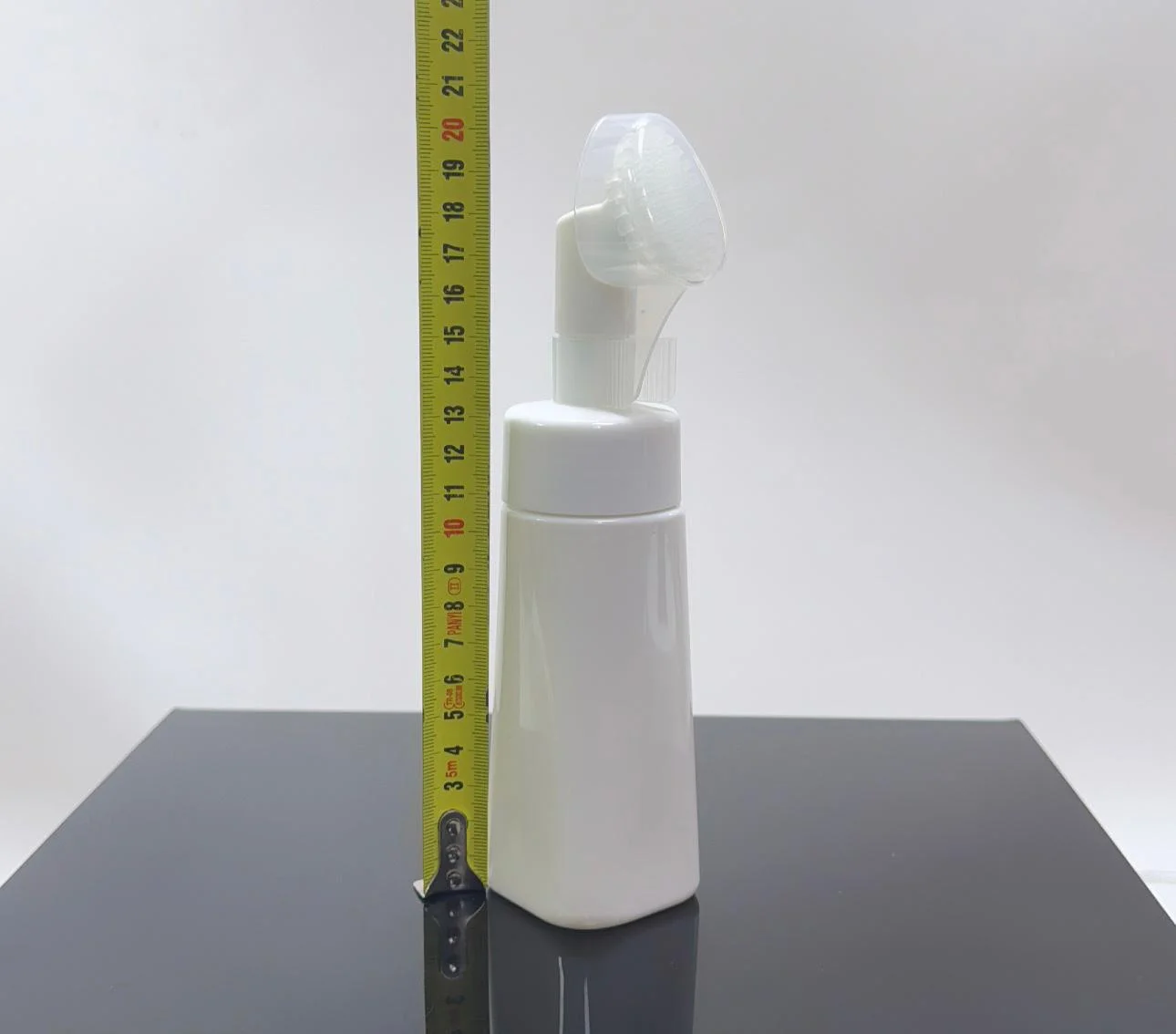 150 ml Beyaz Köşeli Köpük Yapıcı Pet Şişe Köpük Fırçalı 150 ml Beyaz Köşeli Köpük Yapıcı Pet Şişe Köpük Fırçalı