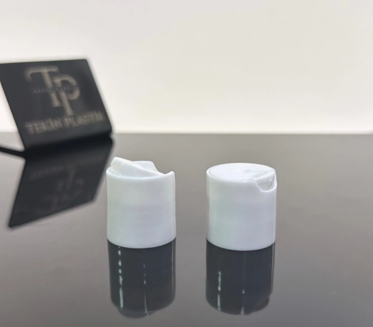 24 mm Beyaz Disctop Şampuan Kapak 24 mm Beyaz Disctop Şampuan Kapak