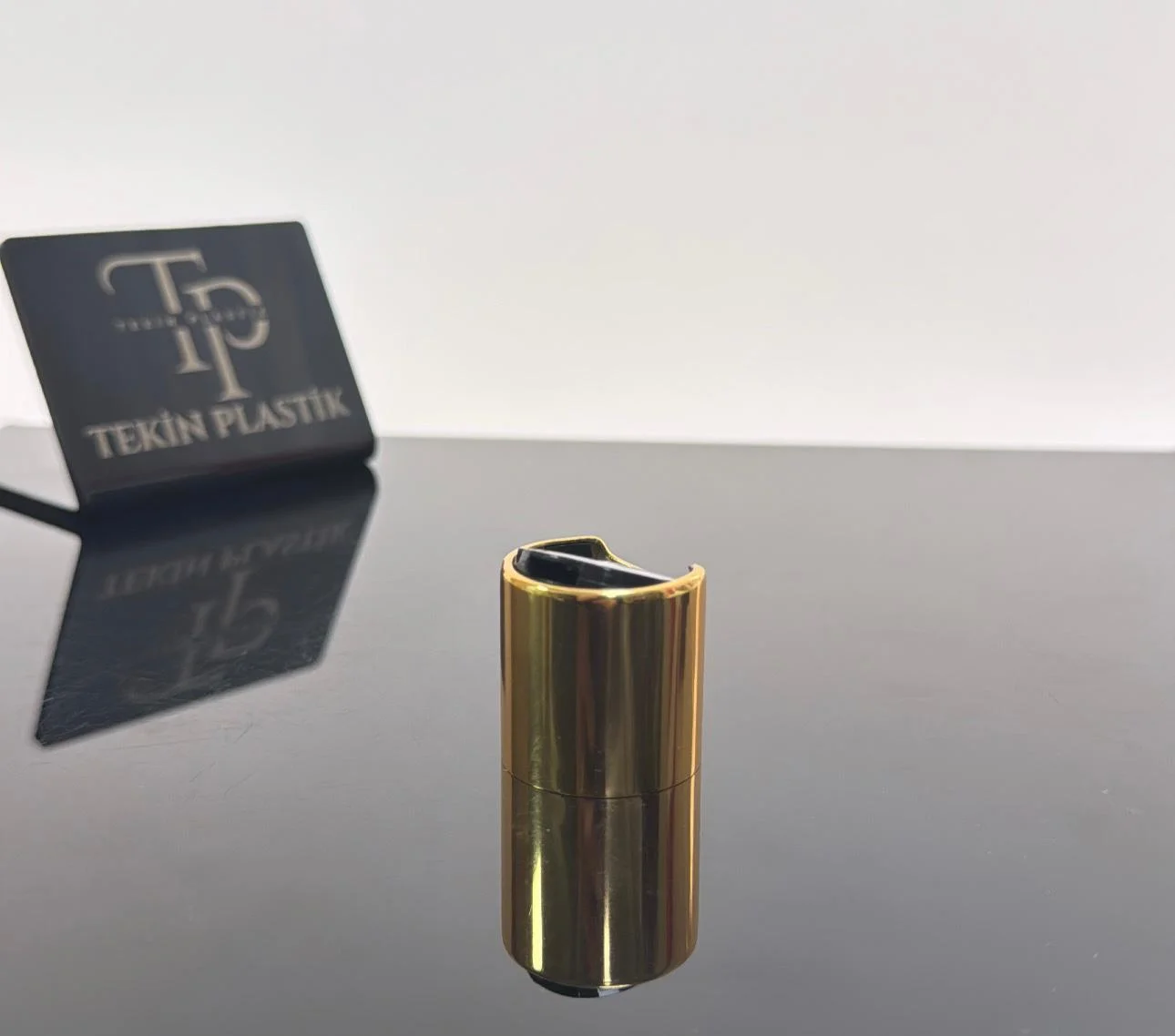 24 mm Gold Kaplamalı Disctop Şampuan Kapak 24 mm Gold Kaplamalı Disctop Şampuan Kapak