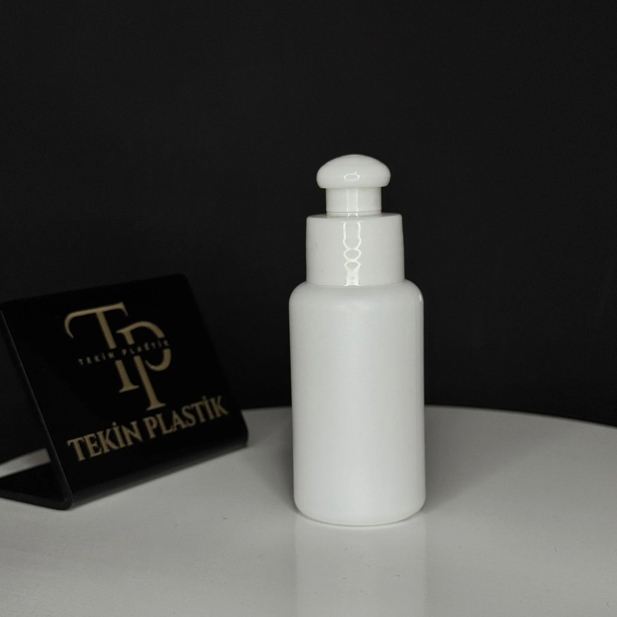 50 ML Beyaz Tombul Plastik Şişe Şampuan Kapaklı 50 ML Beyaz Tombul Plastik Şişe Şampuan Kapaklı