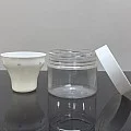 50 ml Çıdarlı Şeffaf Pet Krem Kavanozu Beyaz Kapaklı 50 ml Çıdarlı Şeffaf Pet Krem Kavanozu Beyaz Kapaklı